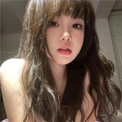 玛丽的白色连衣裙